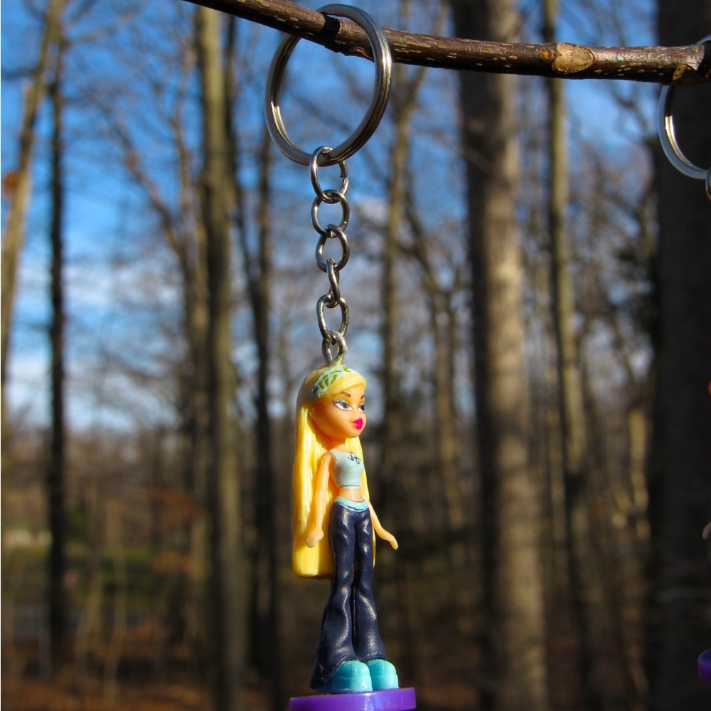 Bratz mini Cloe Keychain (Silver)🤍